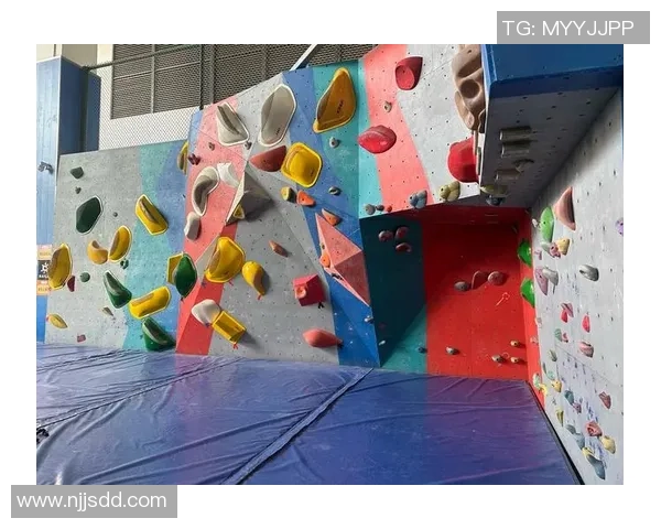 攀岩新手必看：掌握节奏与技巧的全面入门指南